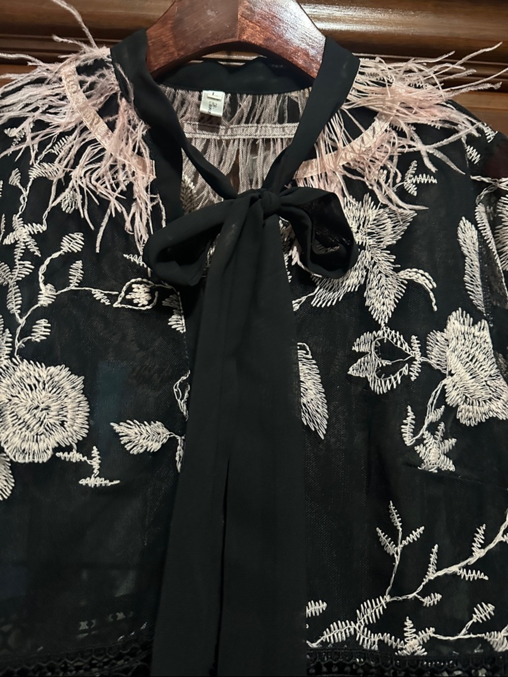 Formal Embroidered dress - Picture 9 of 10